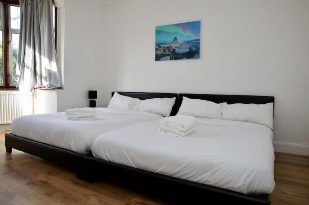 Oyo Timi Holiday Homes Лондон Екстер'єр фото