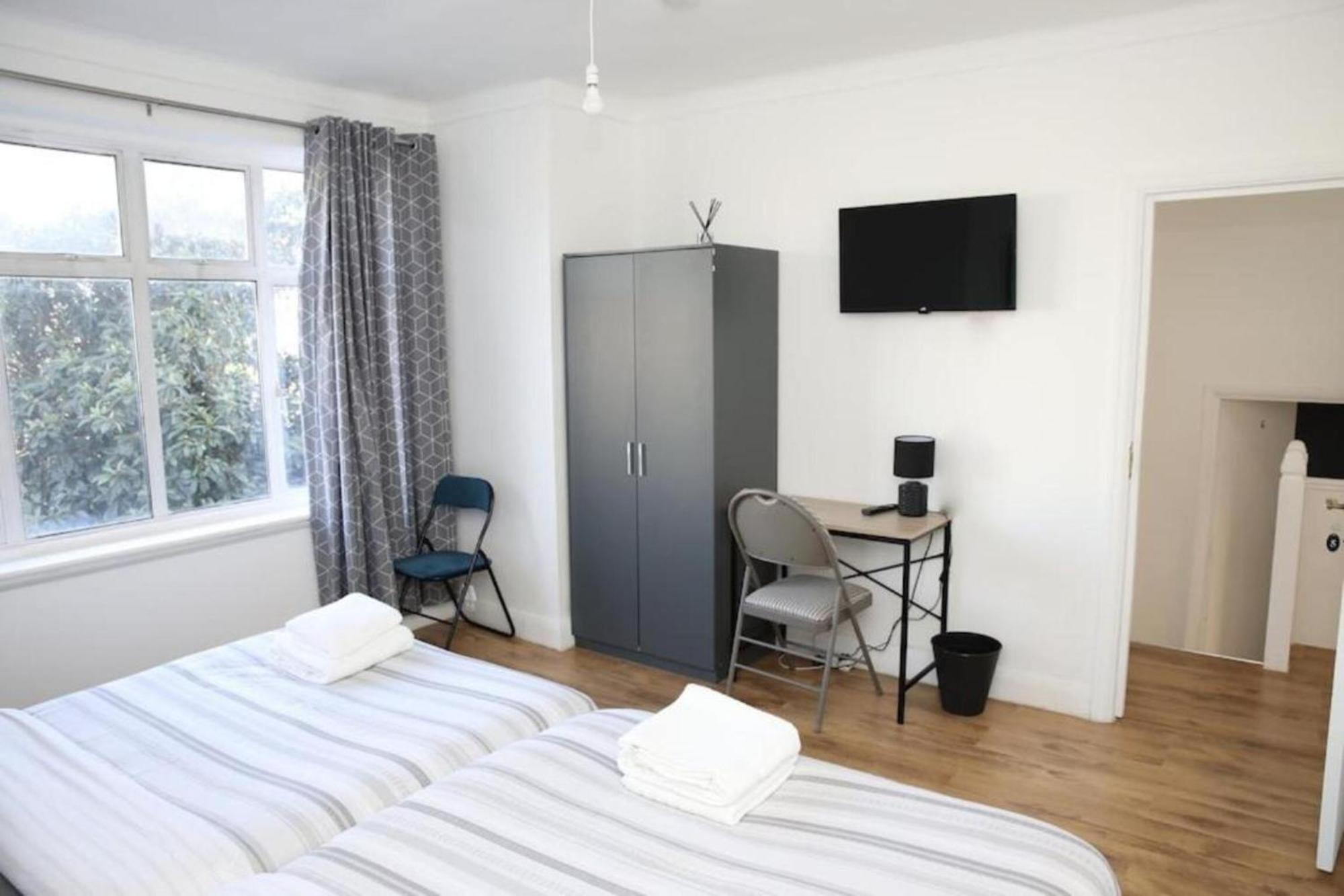 Oyo Timi Holiday Homes Лондон Екстер'єр фото